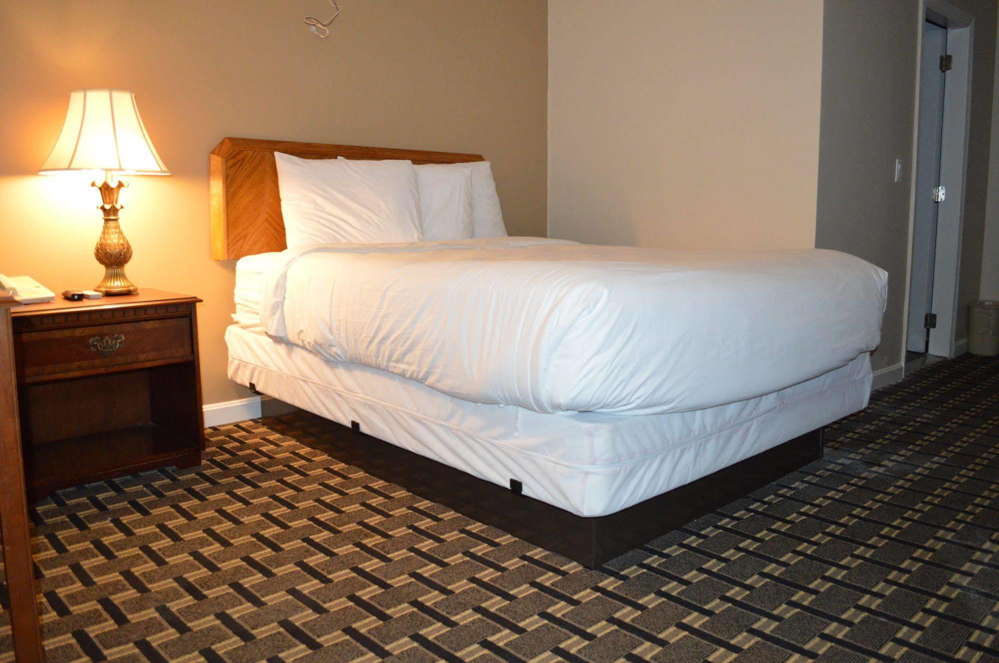 Nashoba Valley Inn & Suites Ayer 외부 사진