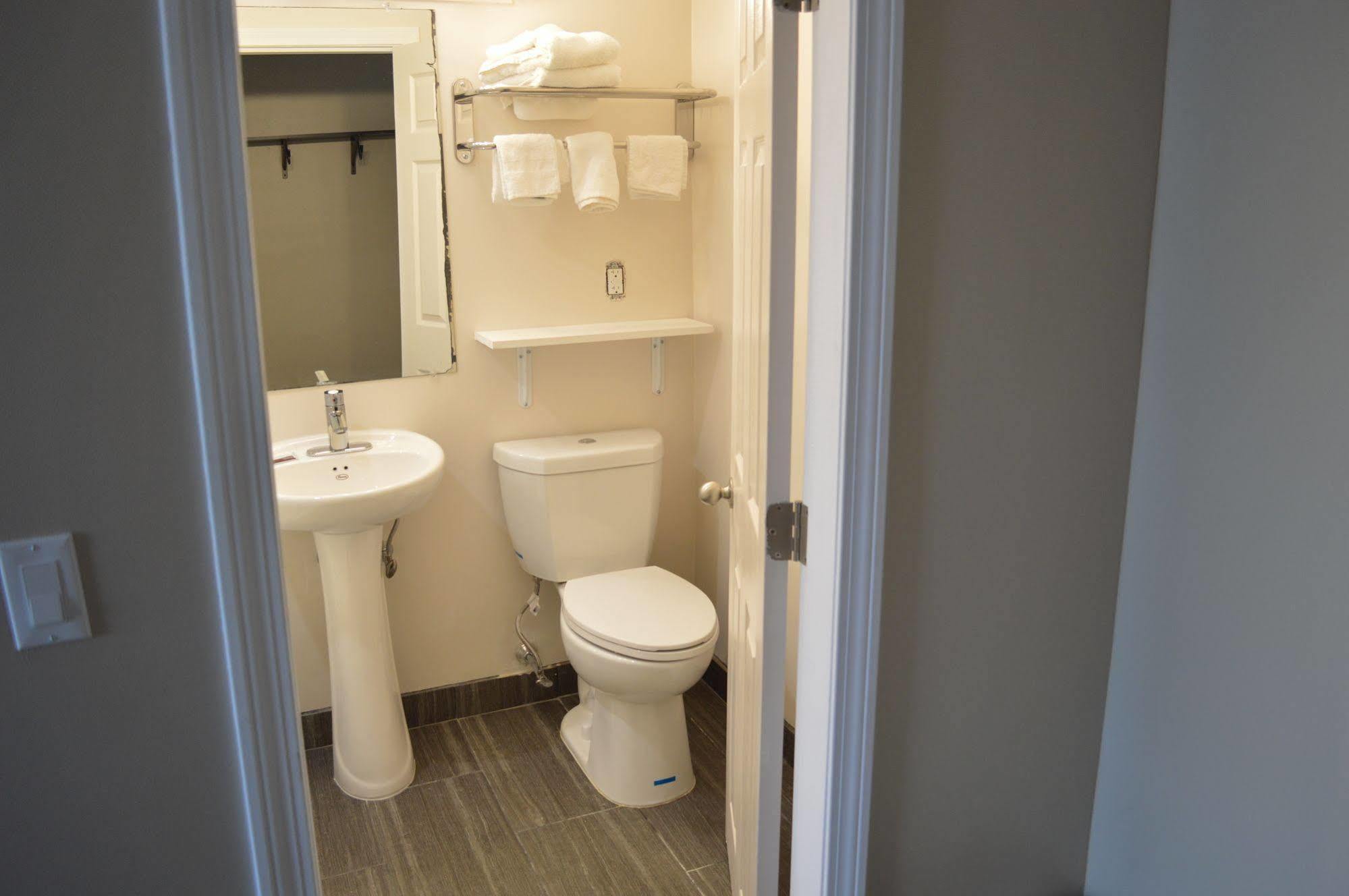 Nashoba Valley Inn & Suites Ayer 외부 사진