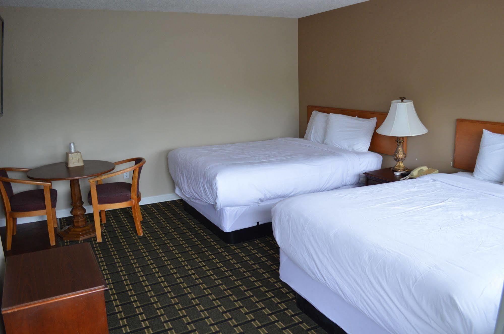 Nashoba Valley Inn & Suites Ayer 외부 사진